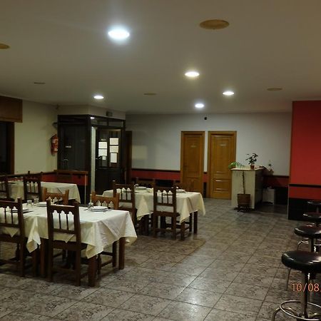 Pension Meson Paz 蓬特德乌梅 外观 照片