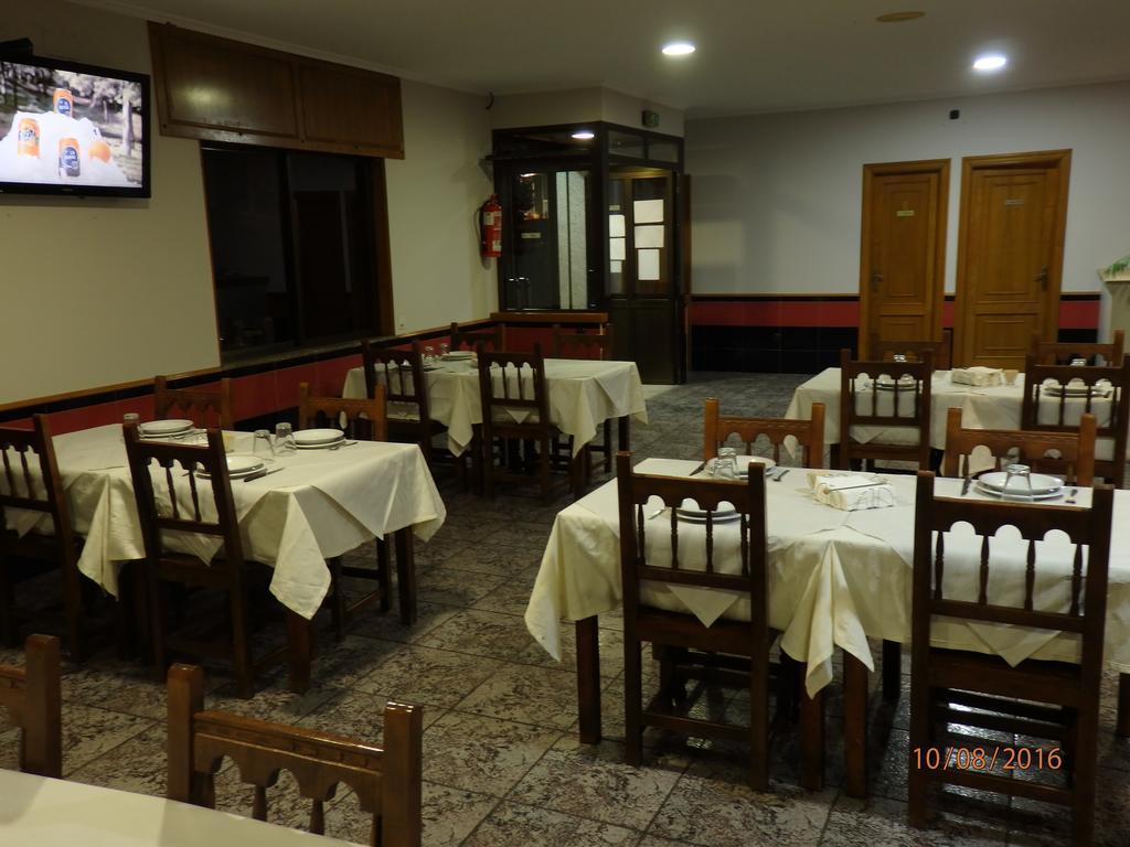 Pension Meson Paz 蓬特德乌梅 外观 照片