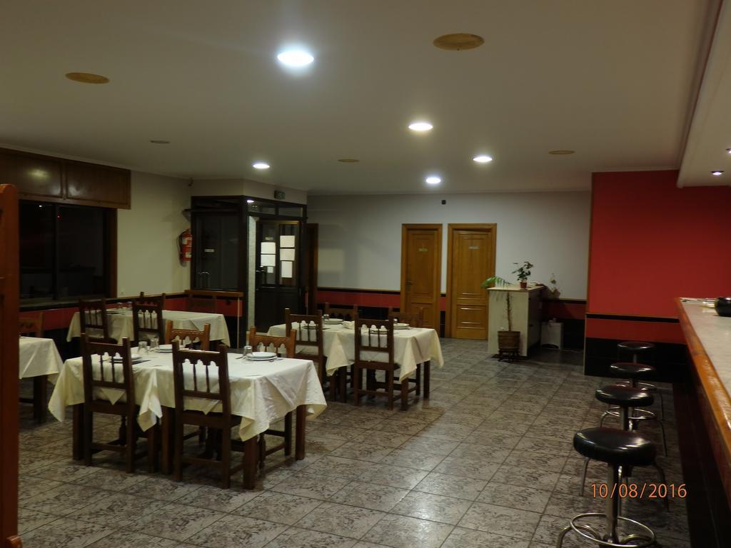 Pension Meson Paz 蓬特德乌梅 外观 照片